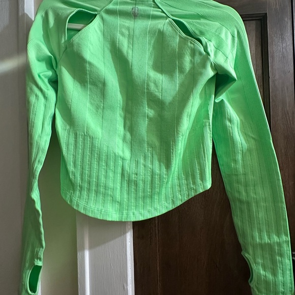 NWT free people movement- Size S -offside layer in Lime Zest - Picture 7 of 10